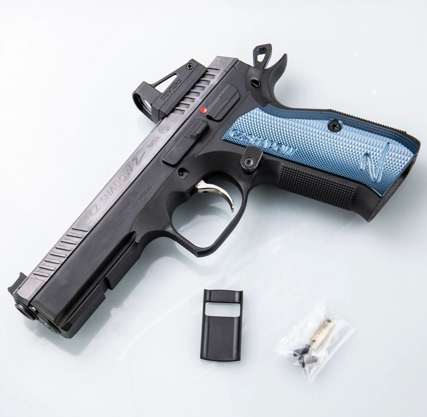 shadow-2-and-mount